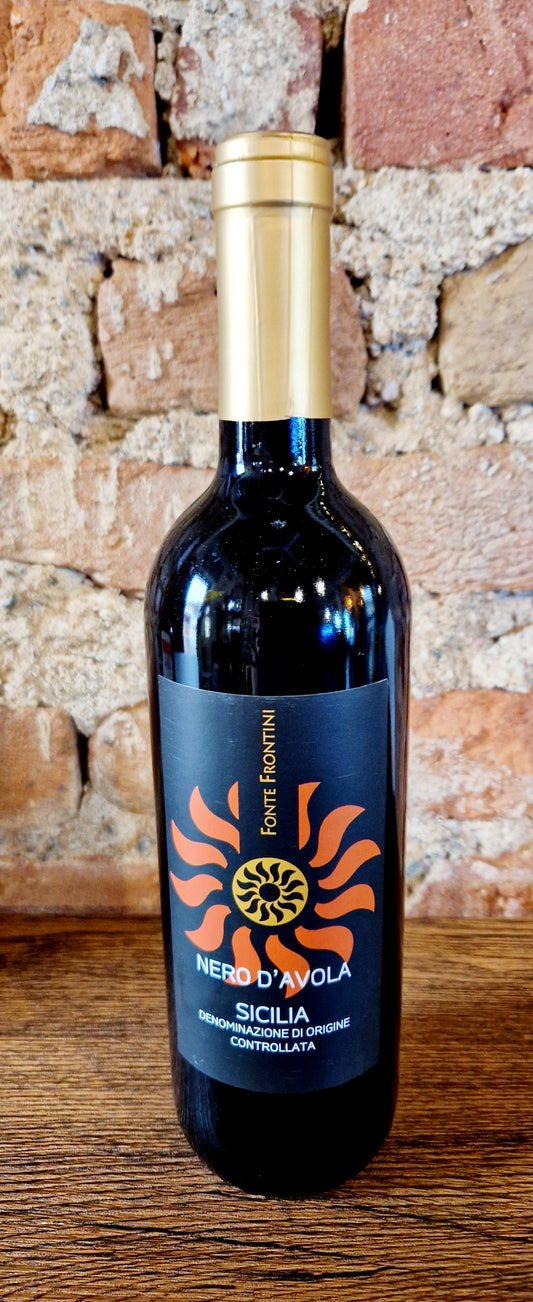 Vino rosso nero d'Avola D.O.C 13% 75cl.