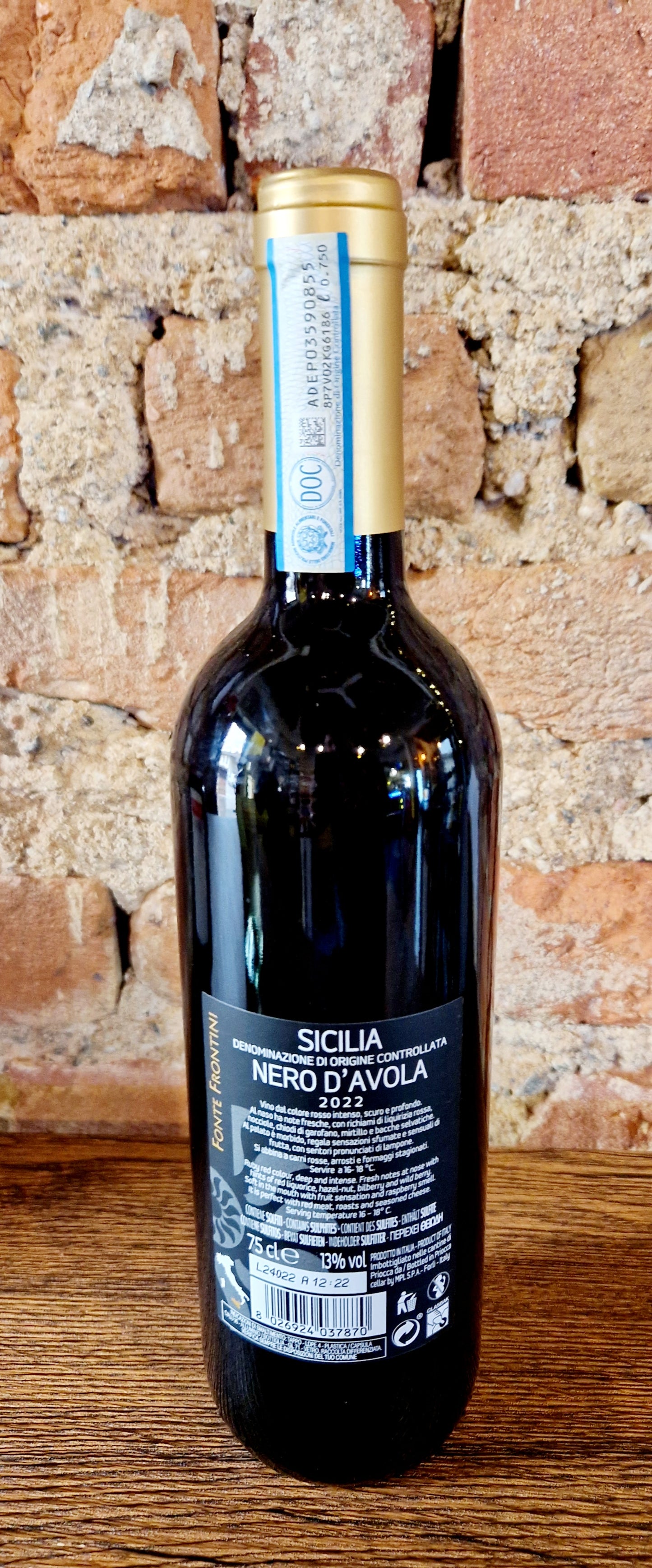 Vino rosso nero d'Avola D.O.C 13% 75cl.