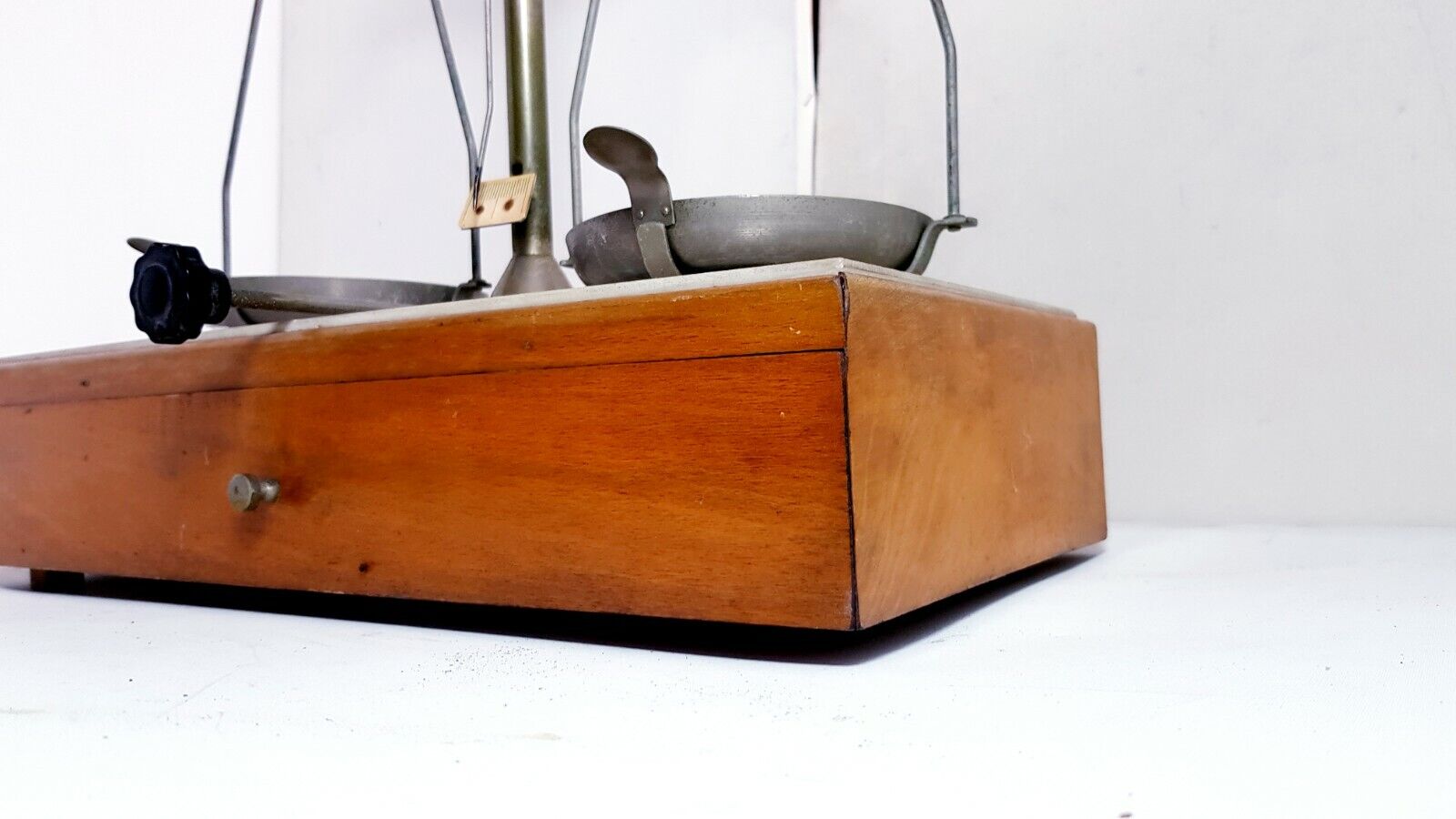 Bilancia vintage farmacista orafo autentica legno marmo  40 cm larghezza circa