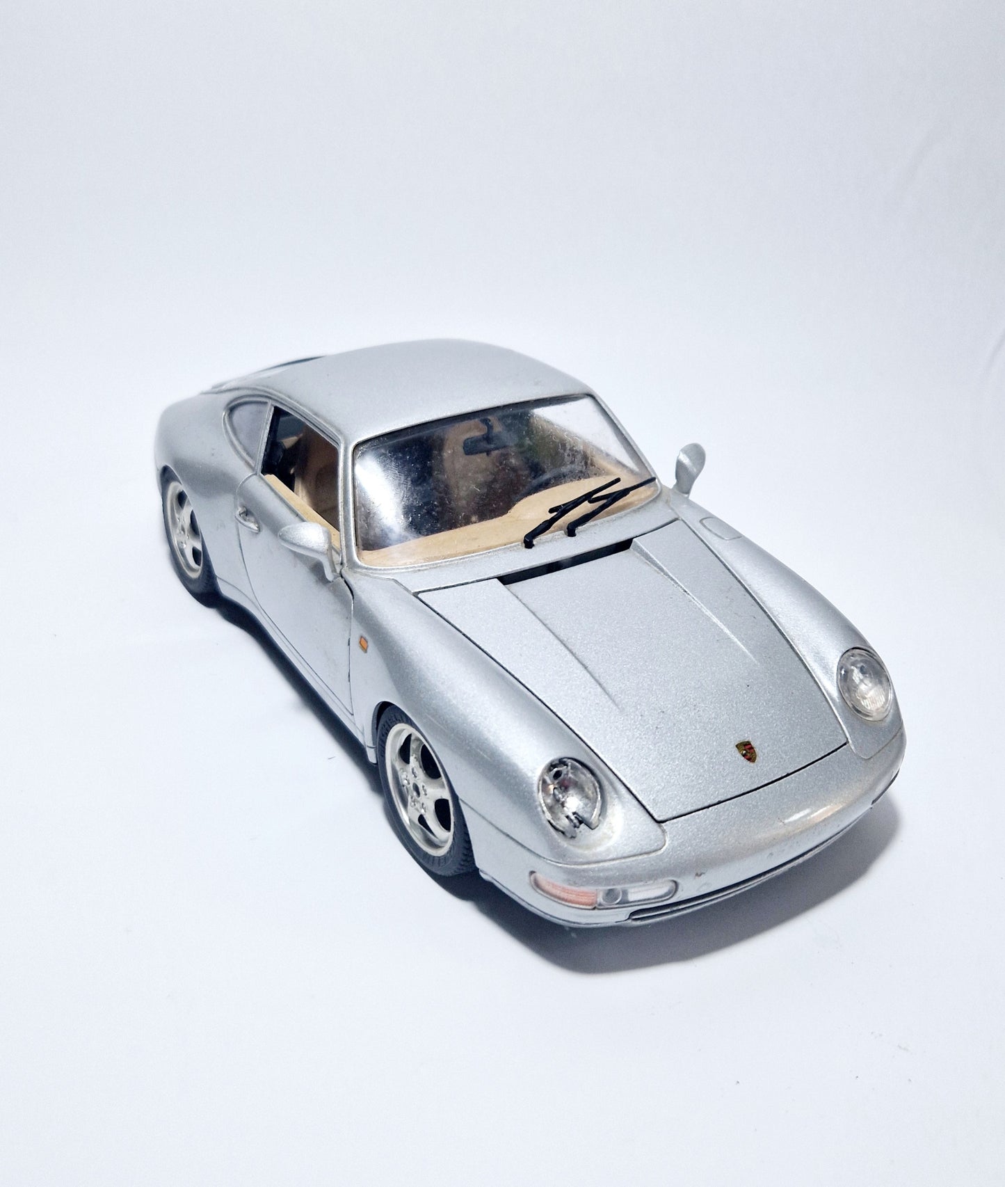 Modellino porsche carrera 93 scala 1/18 vintage da collezione