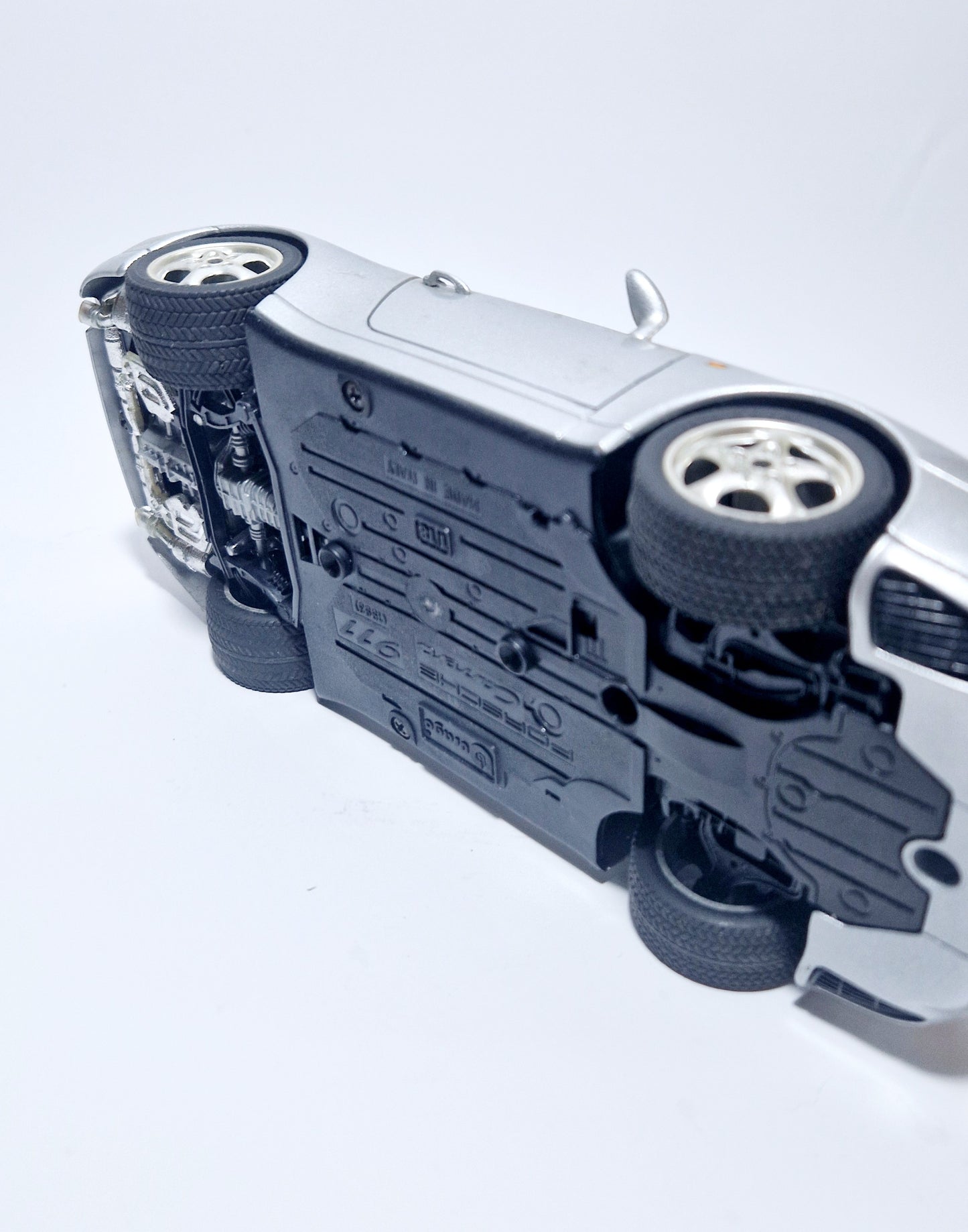 Modellino porsche carrera 93 scala 1/18 vintage da collezione