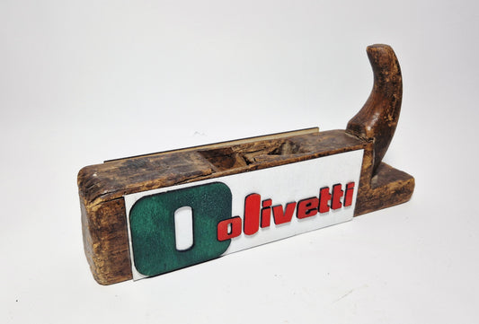 Oggetto da collezione pialla in legno vintage con decorazione lastra legno scritta olivetti